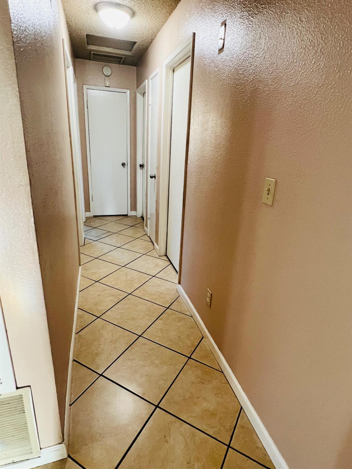1748 Darwin Ave, Ceres, CA 95307