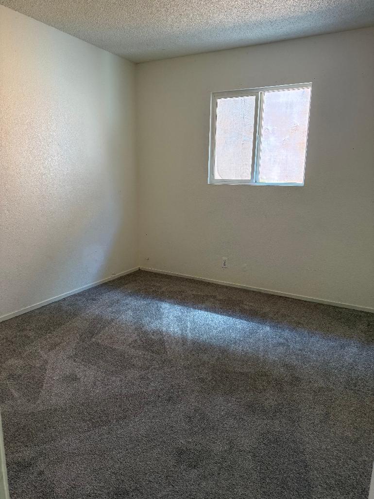 2112 Conant Ave, Modesto, CA 95350