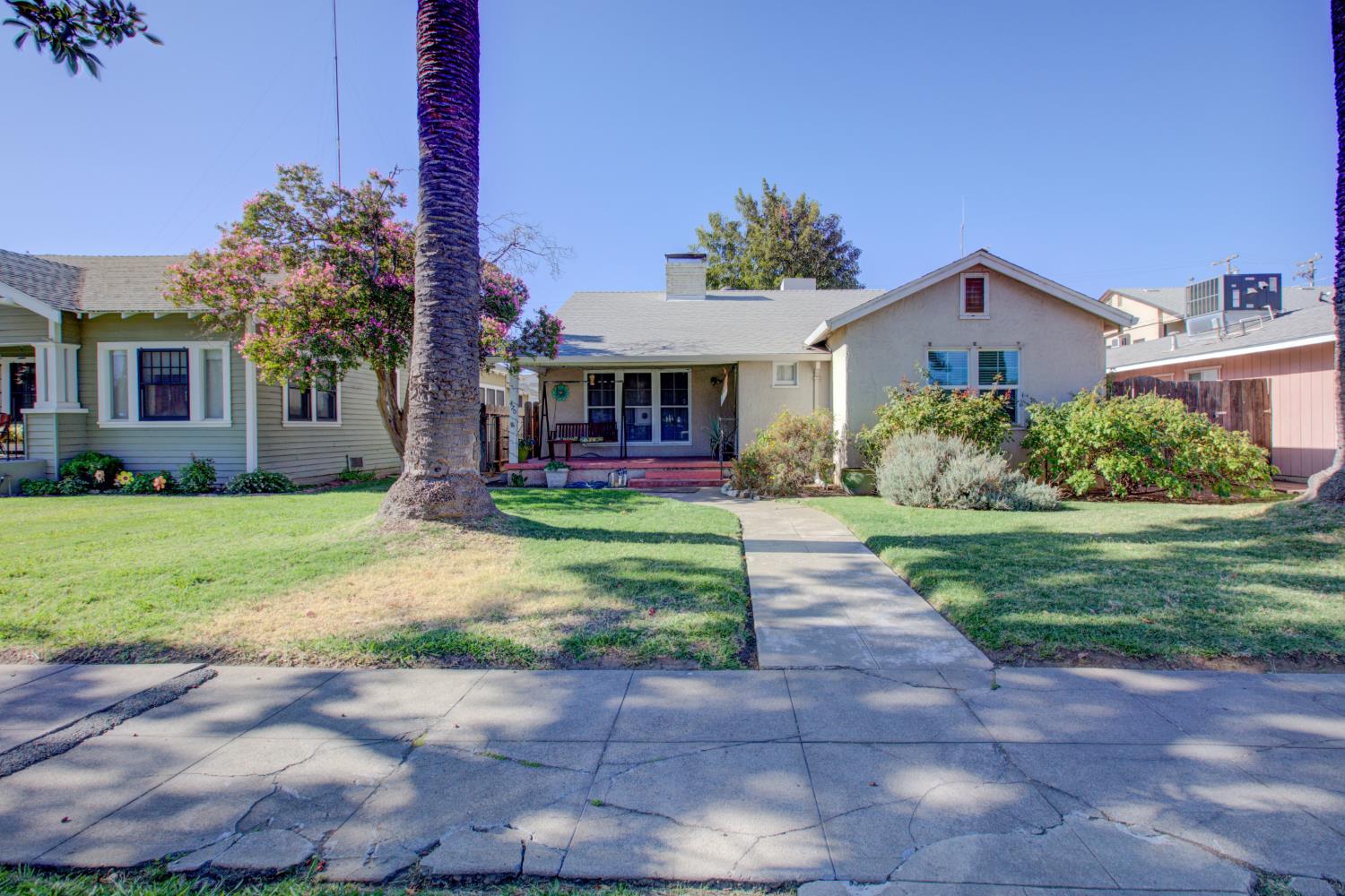 420 W 19th St, Merced, CA 95340