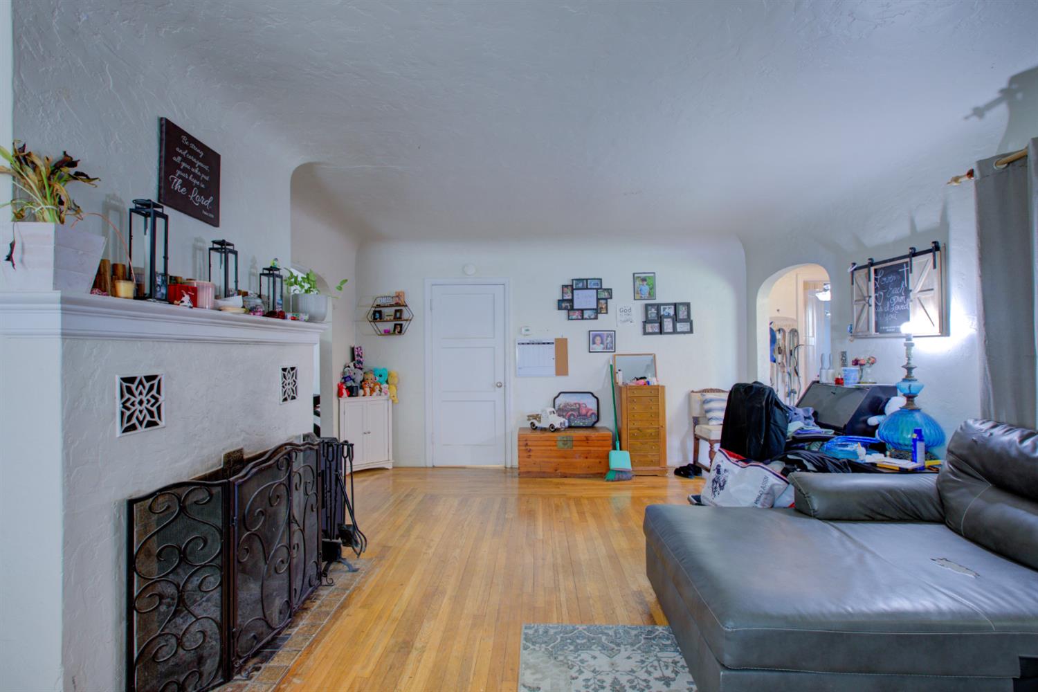 420 W 19th St, Merced, CA 95340