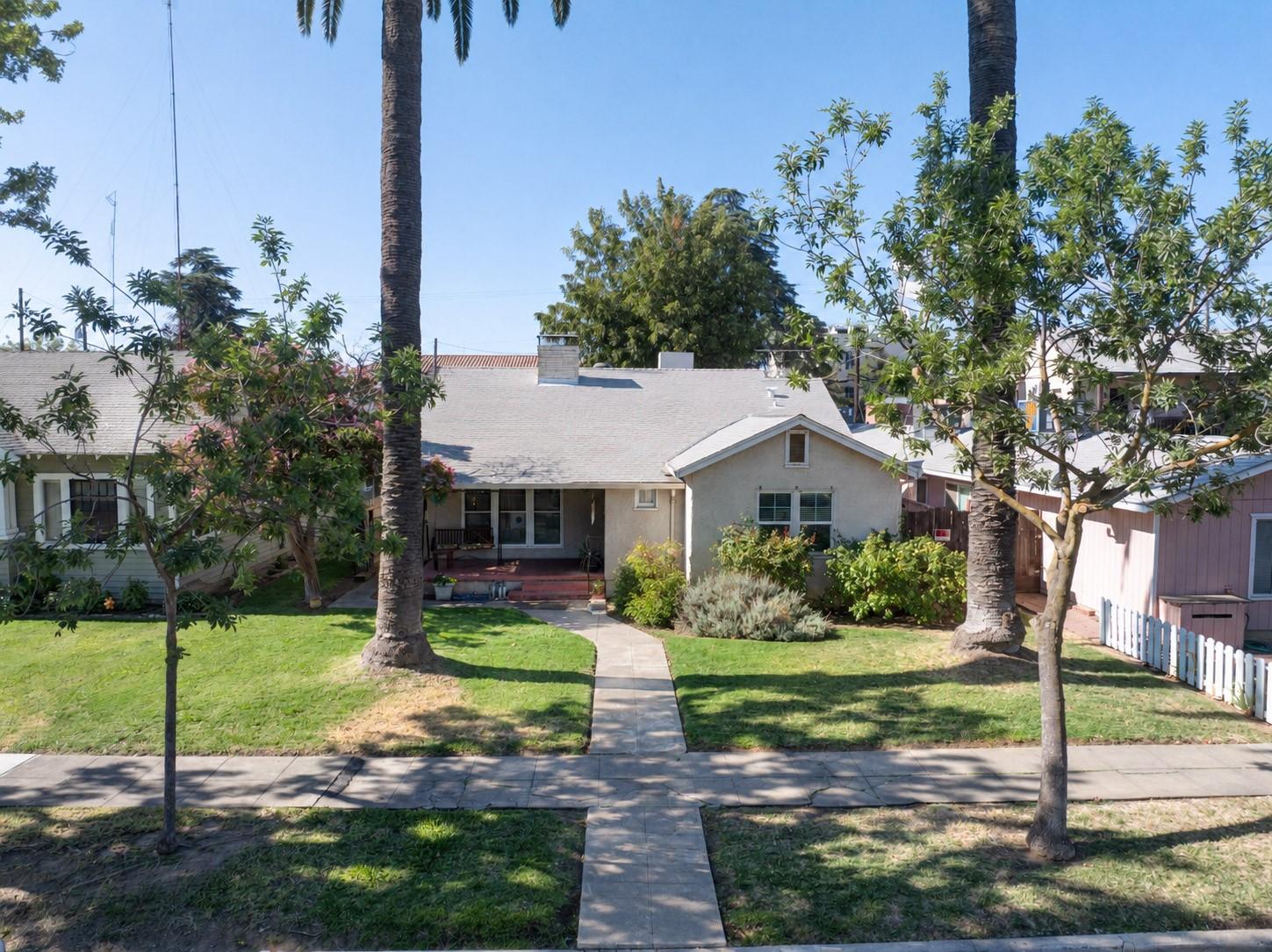 420 W 19th St, Merced, CA 95340