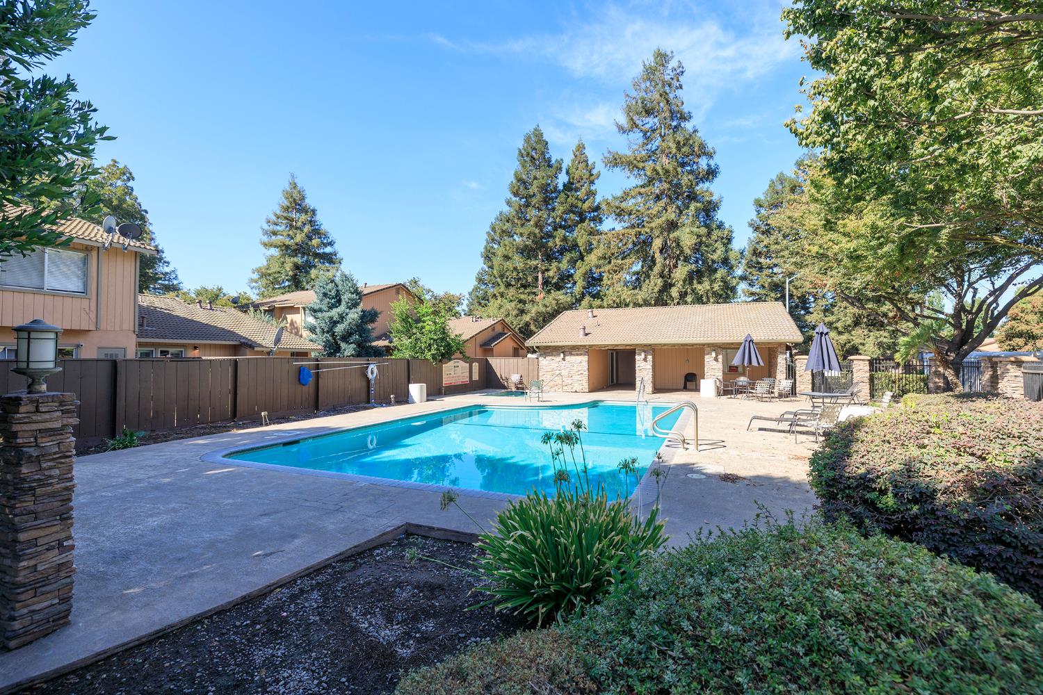 4028 Honey Creek Rd, Modesto, CA 95356