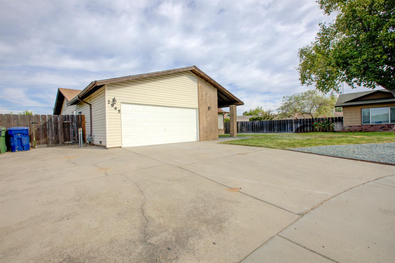 2945 Hughes Ct, Turlock, CA 95382