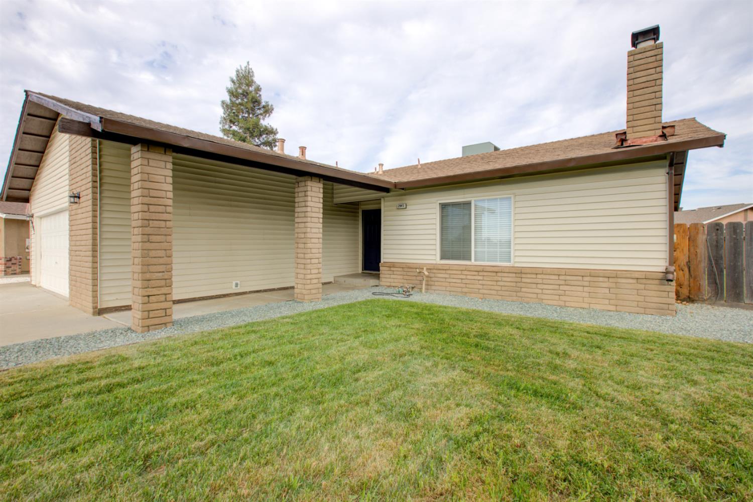 2945 Hughes Ct, Turlock, CA 95382