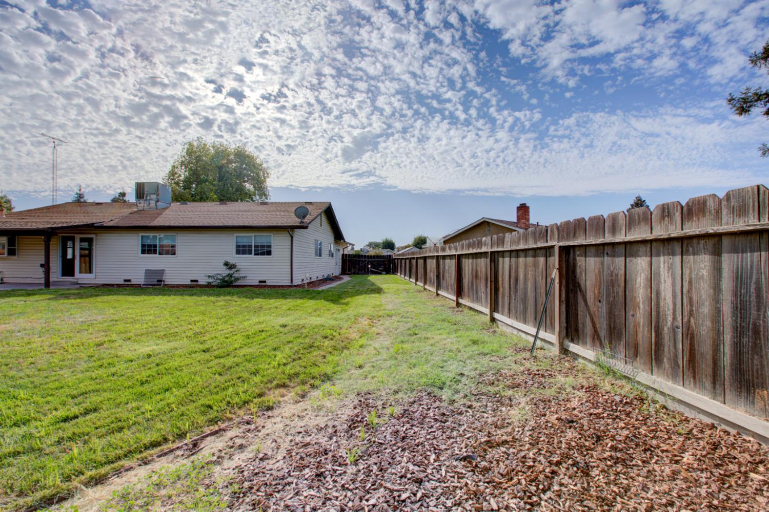 2945 Hughes Ct, Turlock, CA 95382