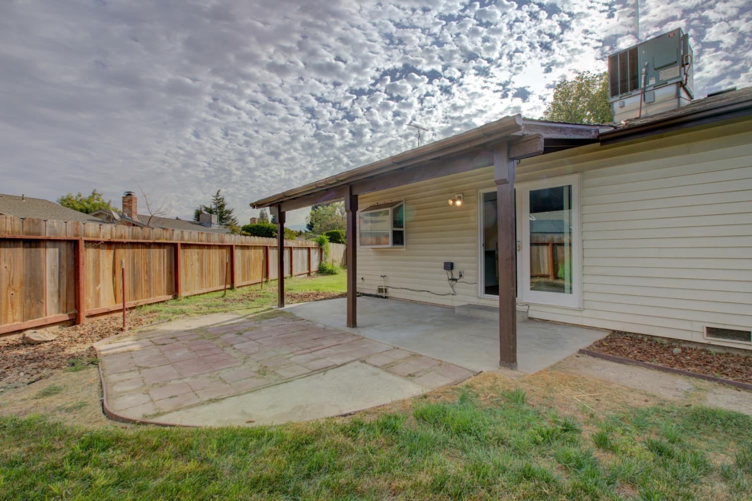 2945 Hughes Ct, Turlock, CA 95382