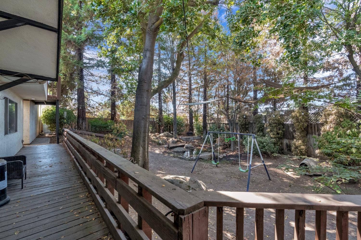 18654 Ridgedale Dr, Madera, CA 93638