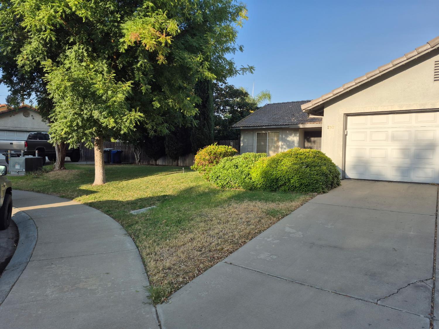 207 Yorktown, Merced, CA 95341