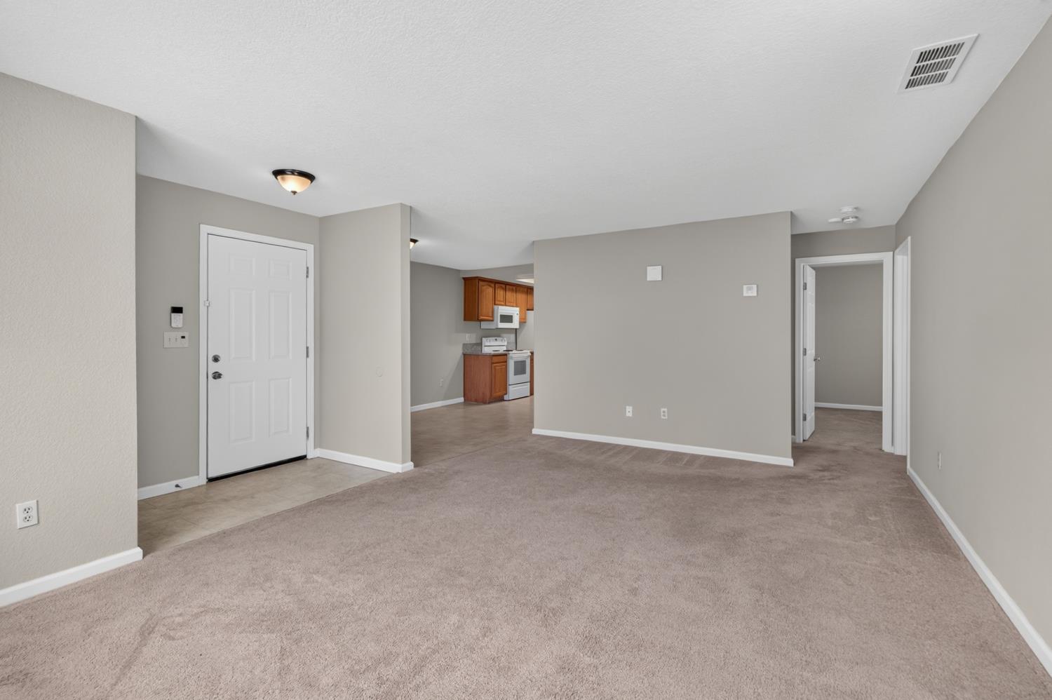 440 Cherry Ln #C, Manteca, CA 95337