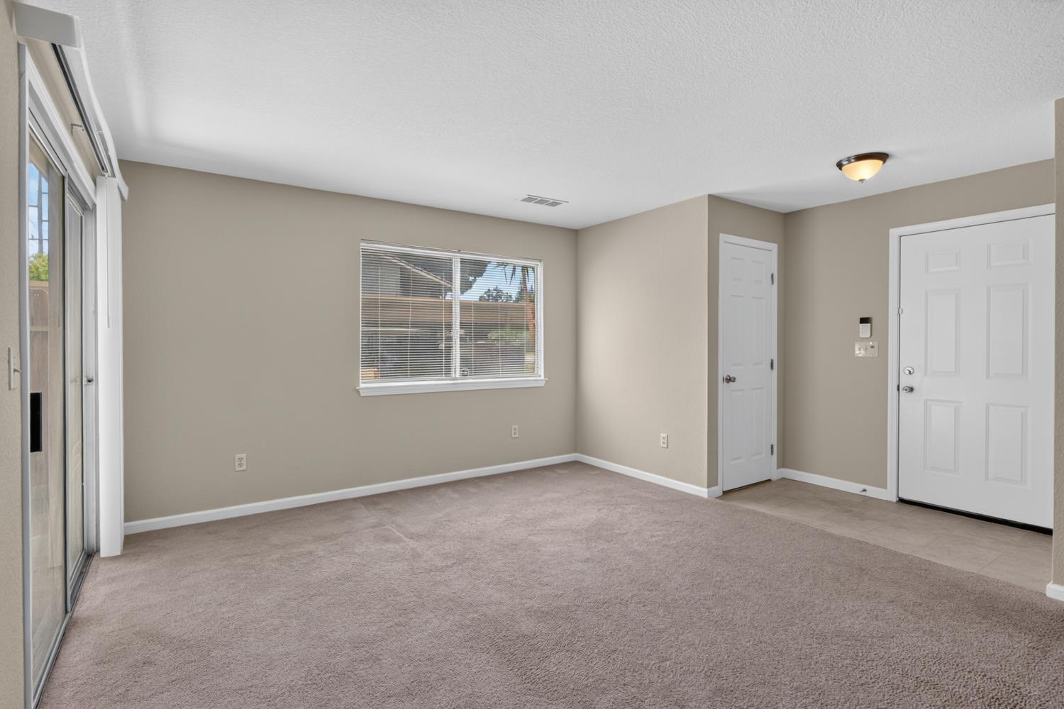 440 Cherry Ln #C, Manteca, CA 95337