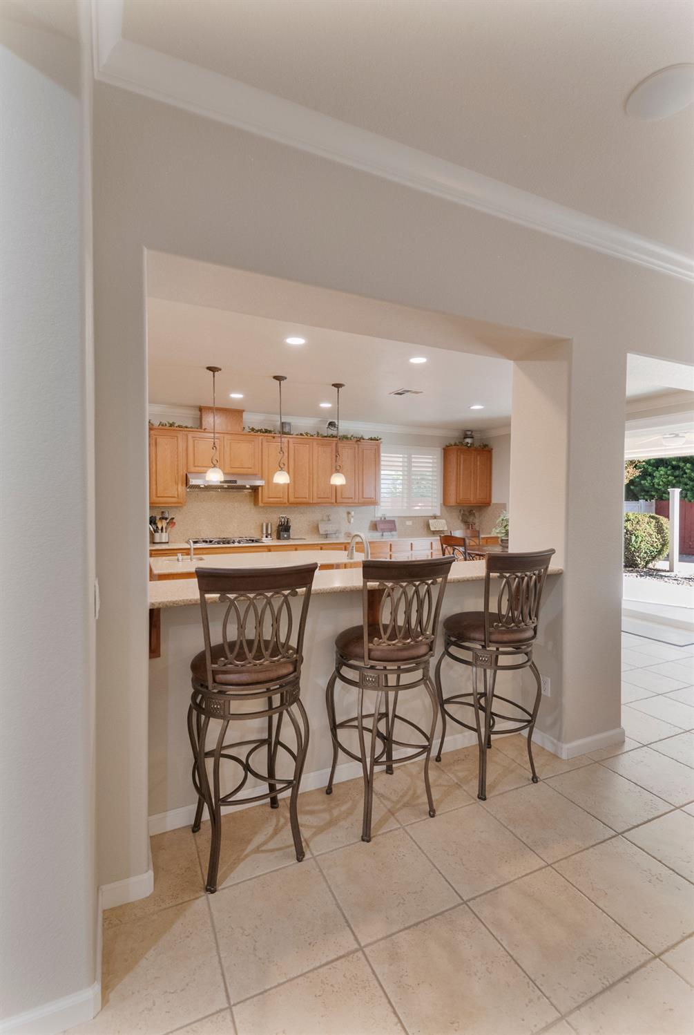 190 Kentucky Ct, Manteca, CA 95337