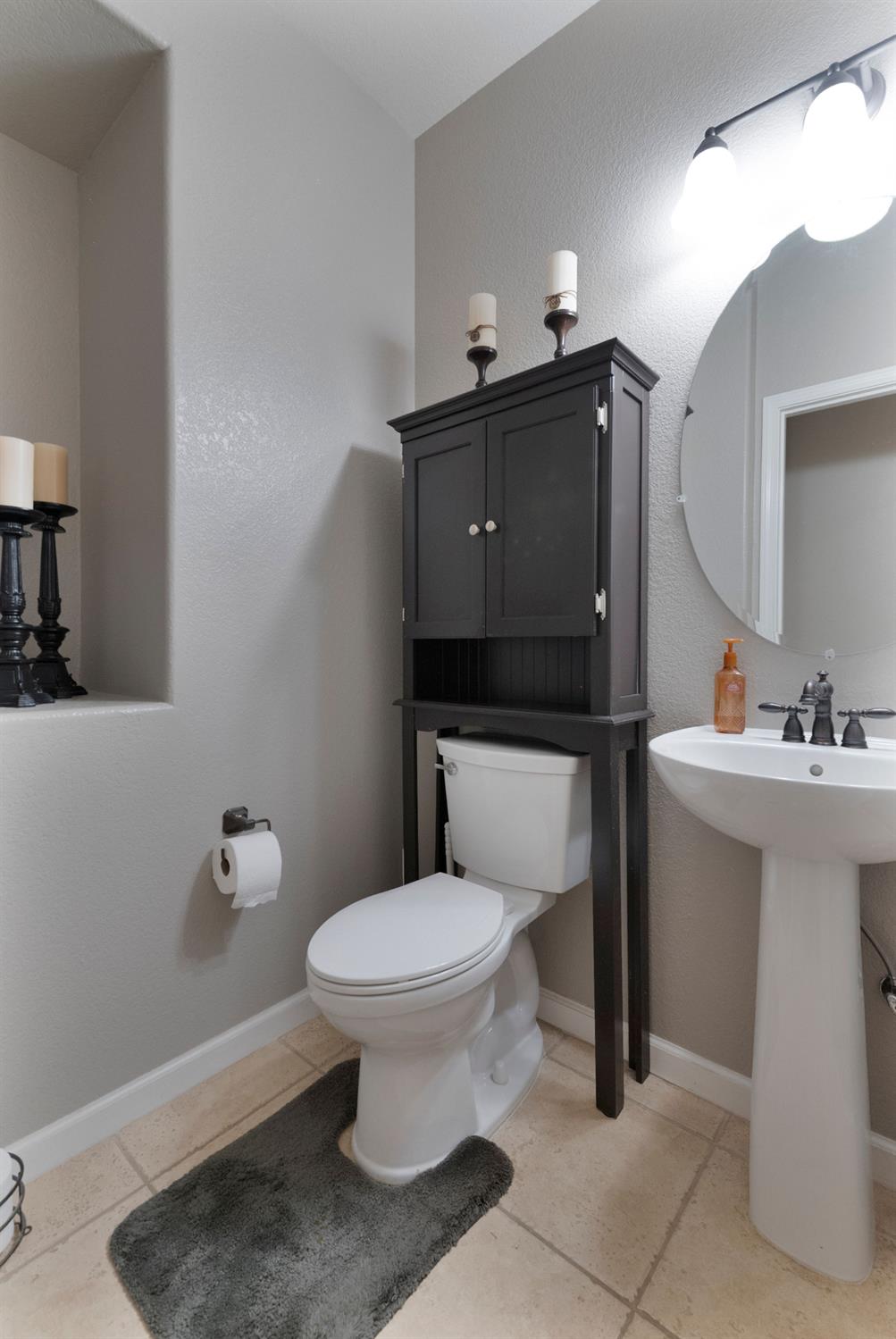 190 Kentucky Ct, Manteca, CA 95337