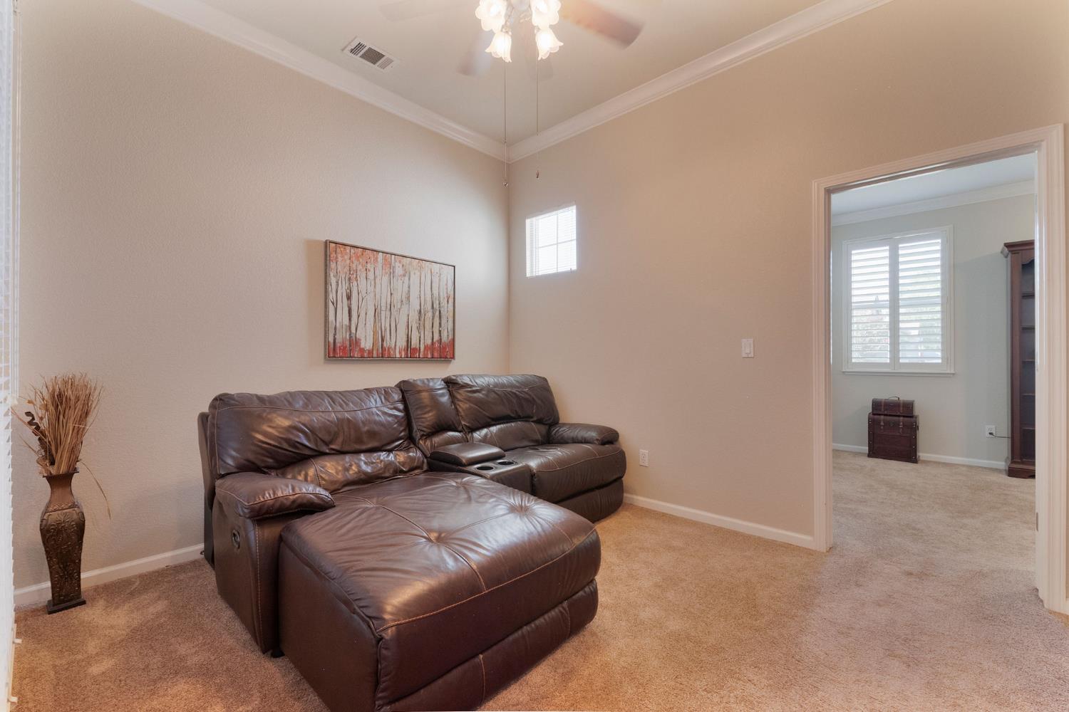 190 Kentucky Ct, Manteca, CA 95337