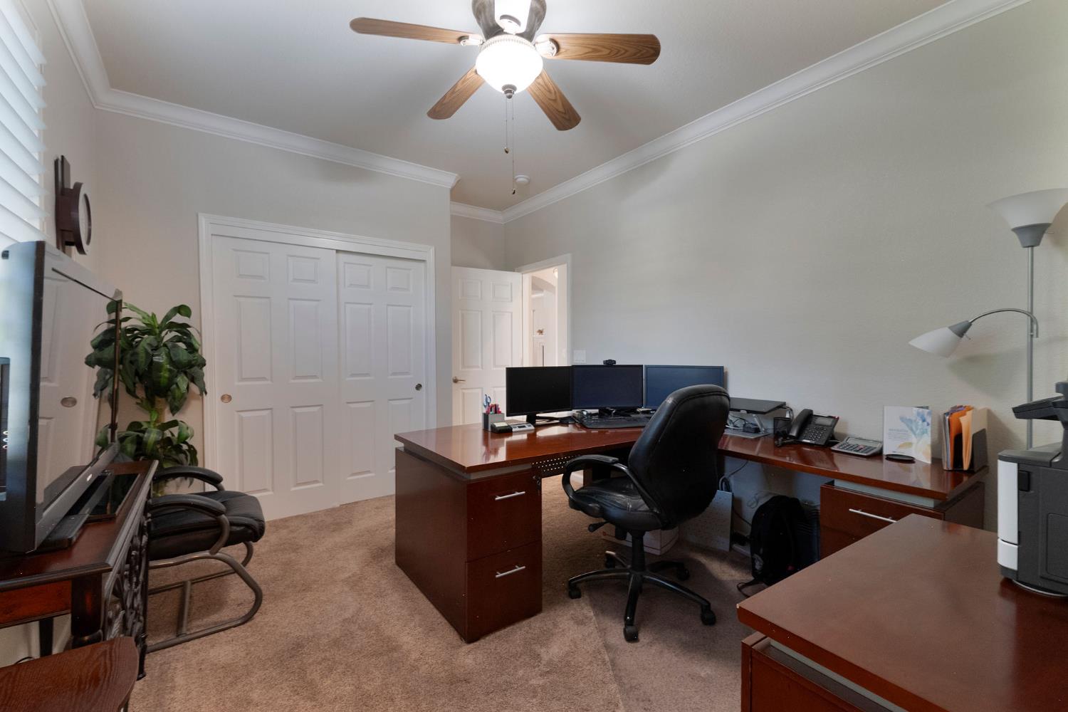 190 Kentucky Ct, Manteca, CA 95337