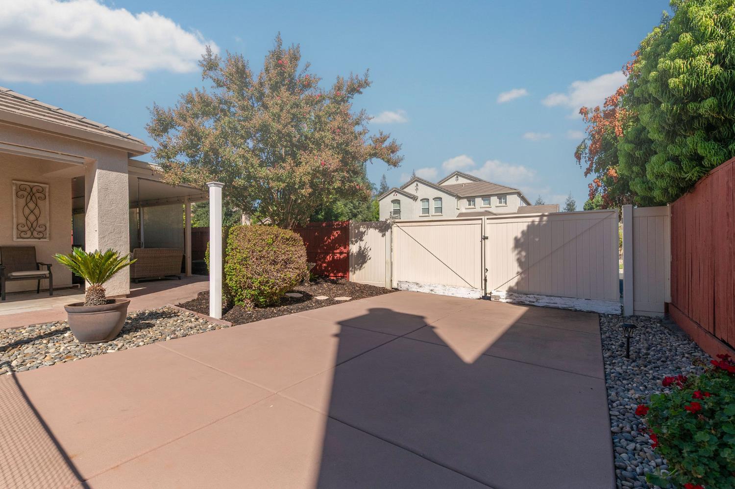 190 Kentucky Ct, Manteca, CA 95337