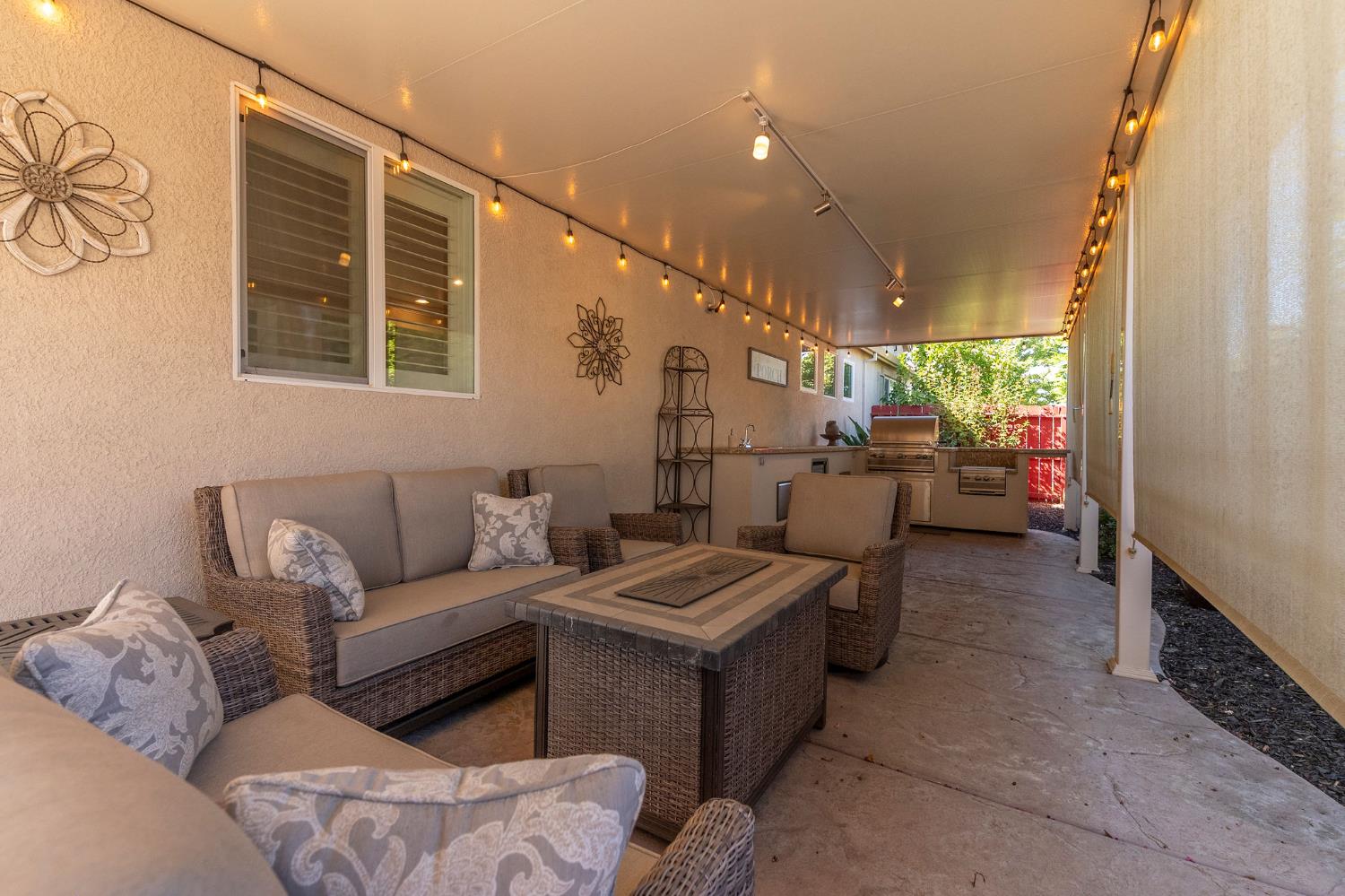 190 Kentucky Ct, Manteca, CA 95337