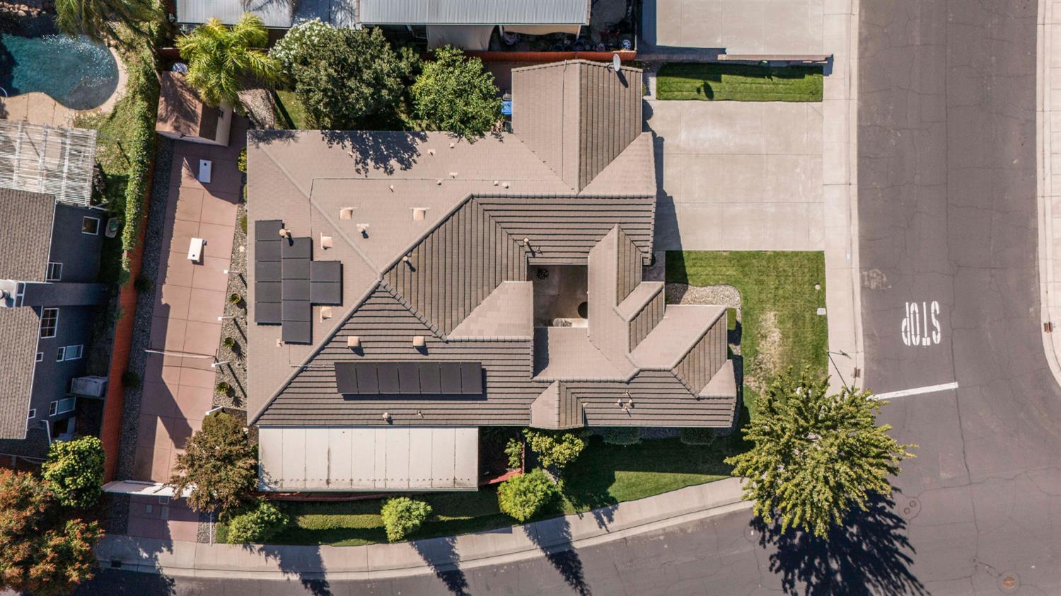190 Kentucky Ct, Manteca, CA 95337