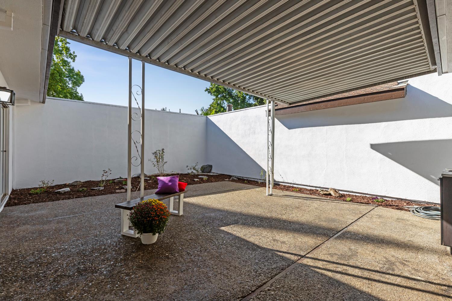 305 Del Prado Ct, Modesto, CA 95354