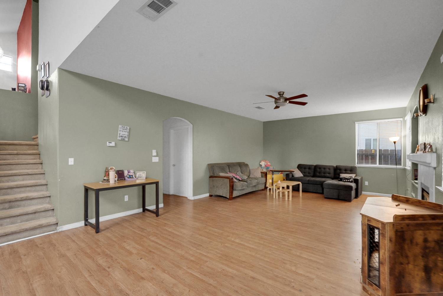 16691 Darlington St, Delhi, CA 95315