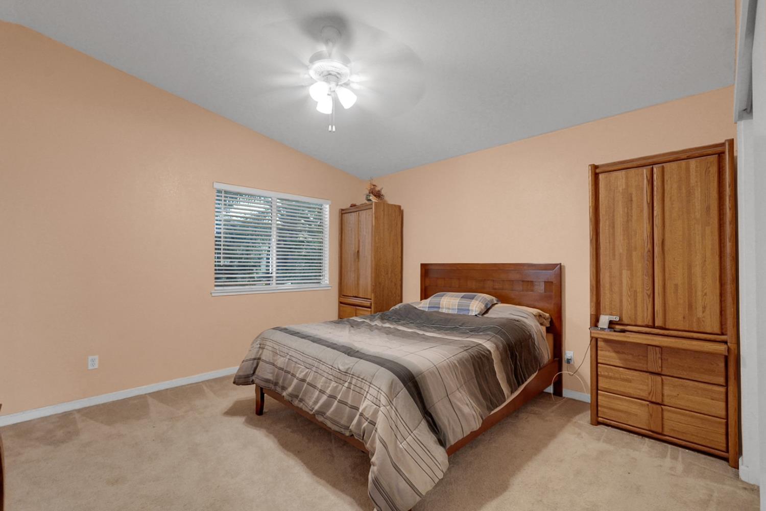 16691 Darlington St, Delhi, CA 95315