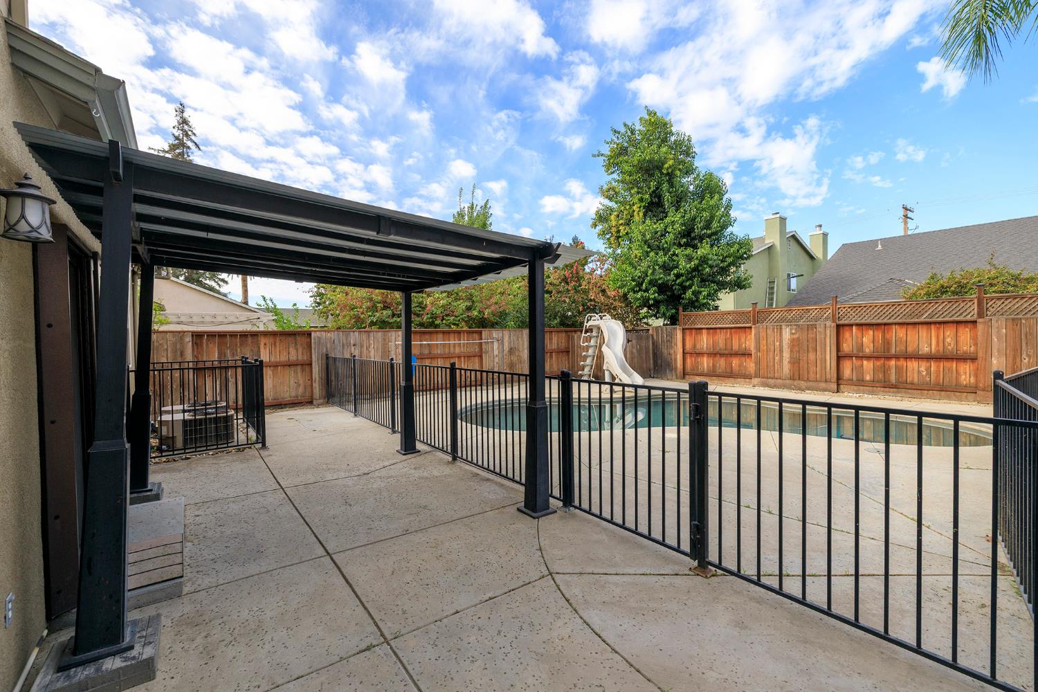 2217 Lionudakis Ct, Modesto, CA 95355