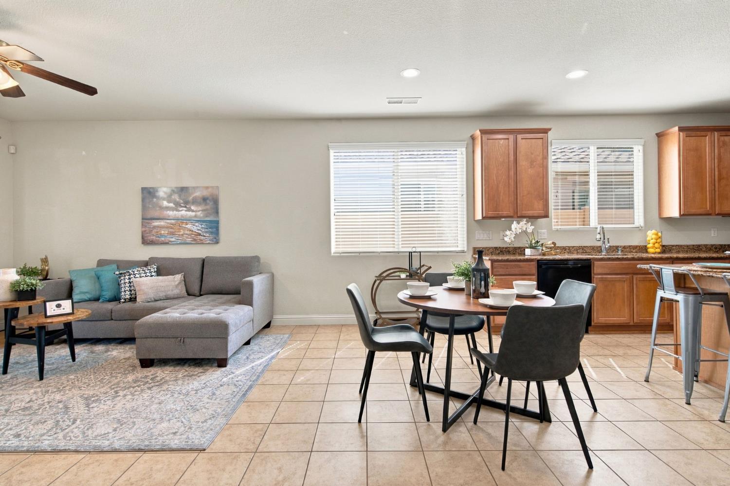 1587 Maple Valley St, Manteca, CA 95336