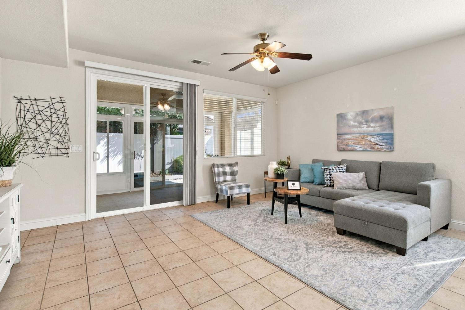 1587 Maple Valley St, Manteca, CA 95336