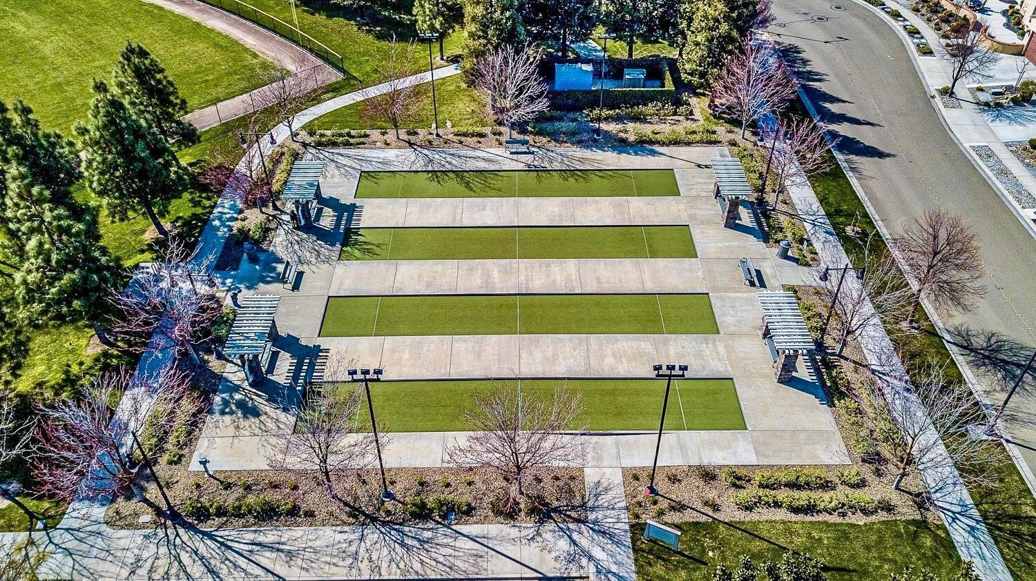 1587 Maple Valley St, Manteca, CA 95336