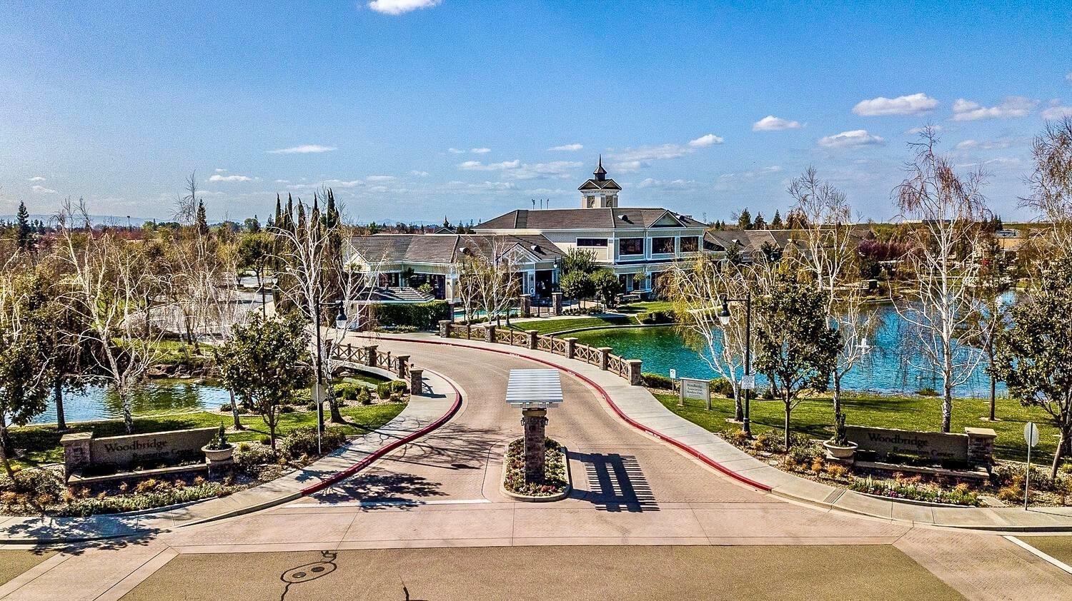 1587 Maple Valley St, Manteca, CA 95336