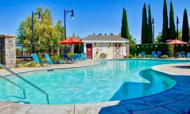1587 Maple Valley St, Manteca, CA 95336
