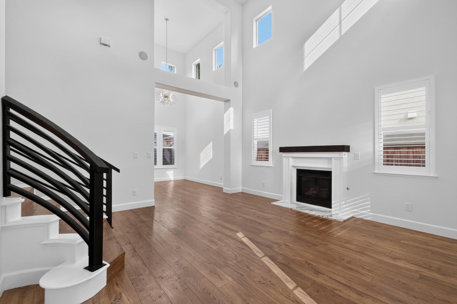 719 Lars Court, Modesto, CA 95351