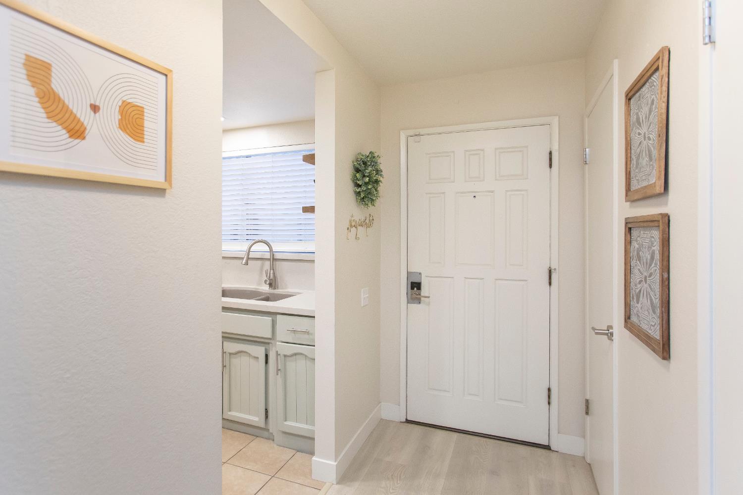 664 Shadowview Ct, Turlock, CA 95382