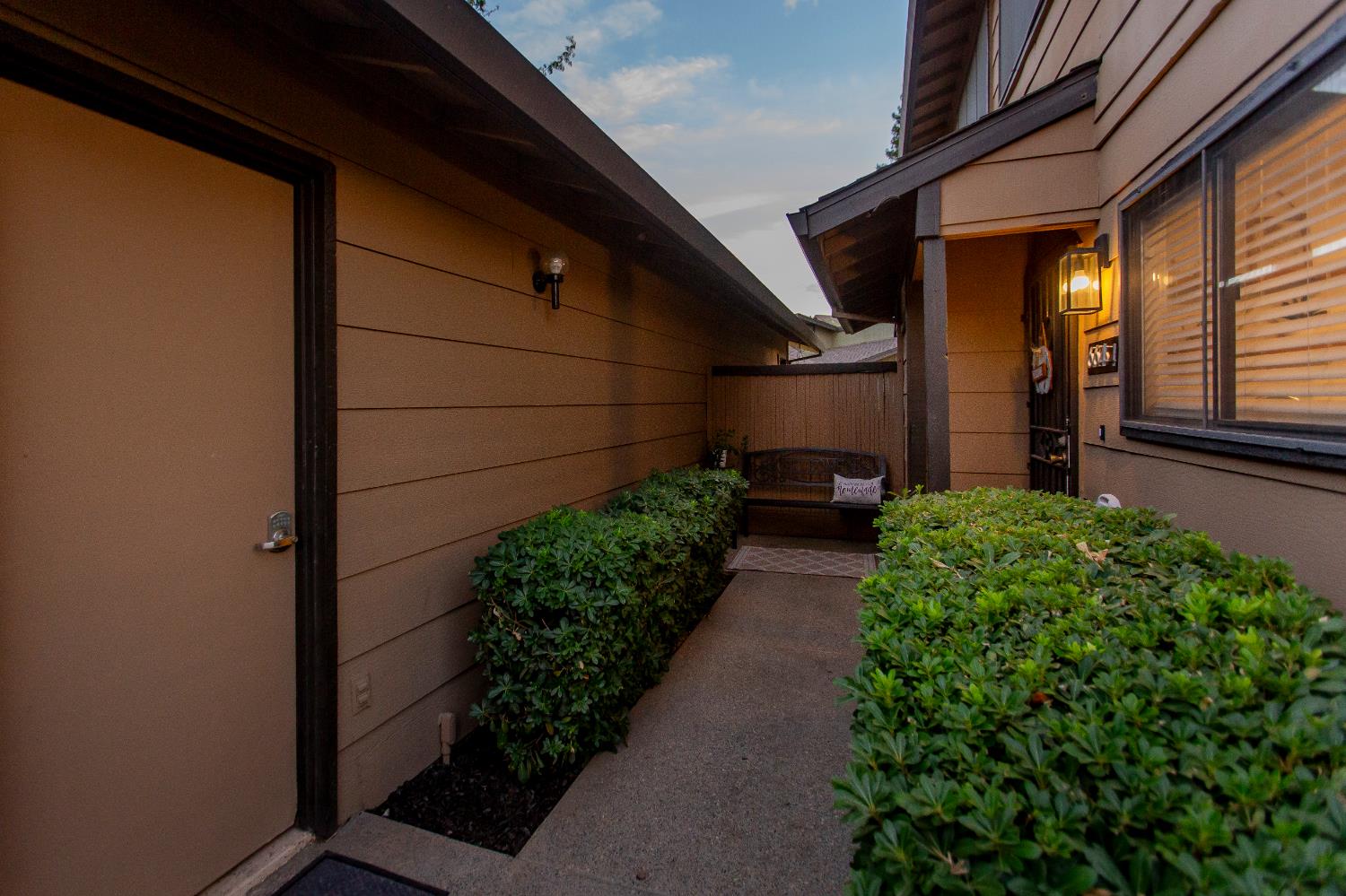 664 Shadowview Ct, Turlock, CA 95382