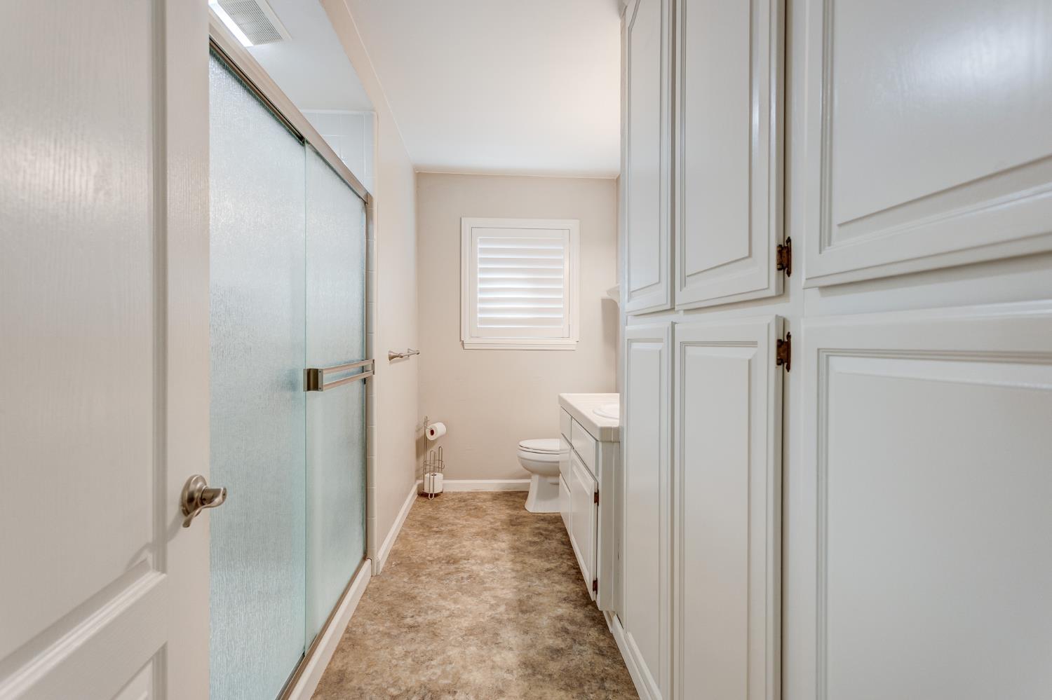 1613 Cherrywood Dr, Modesto, CA 95350