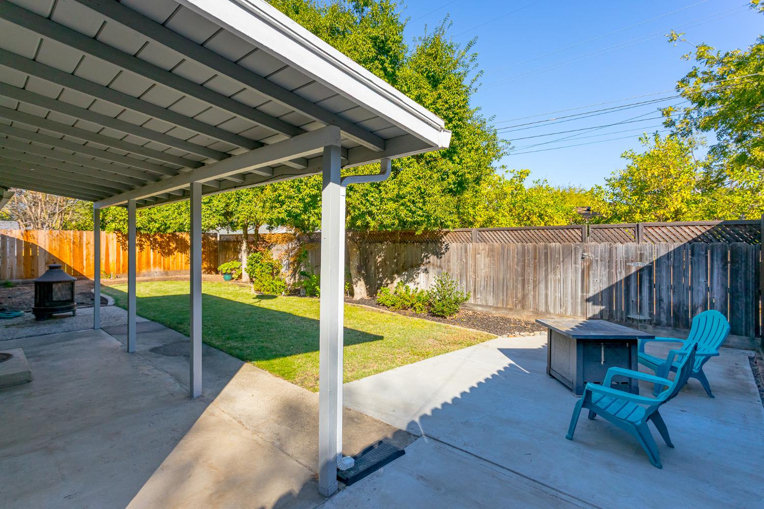 1613 Cherrywood Dr, Modesto, CA 95350