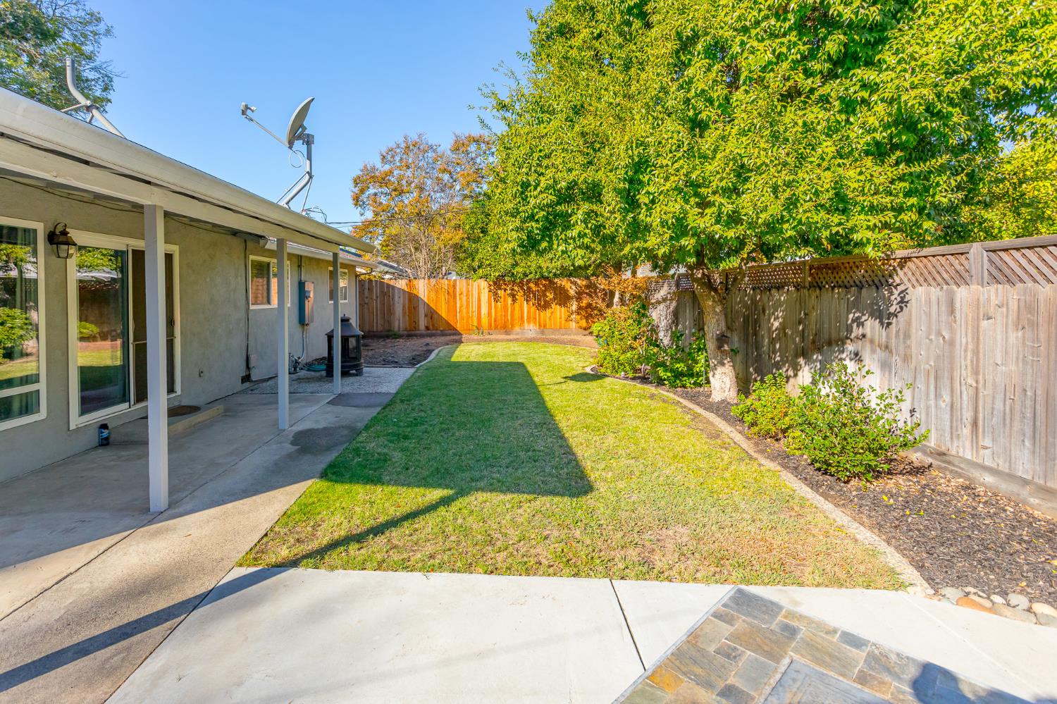 1613 Cherrywood Dr, Modesto, CA 95350