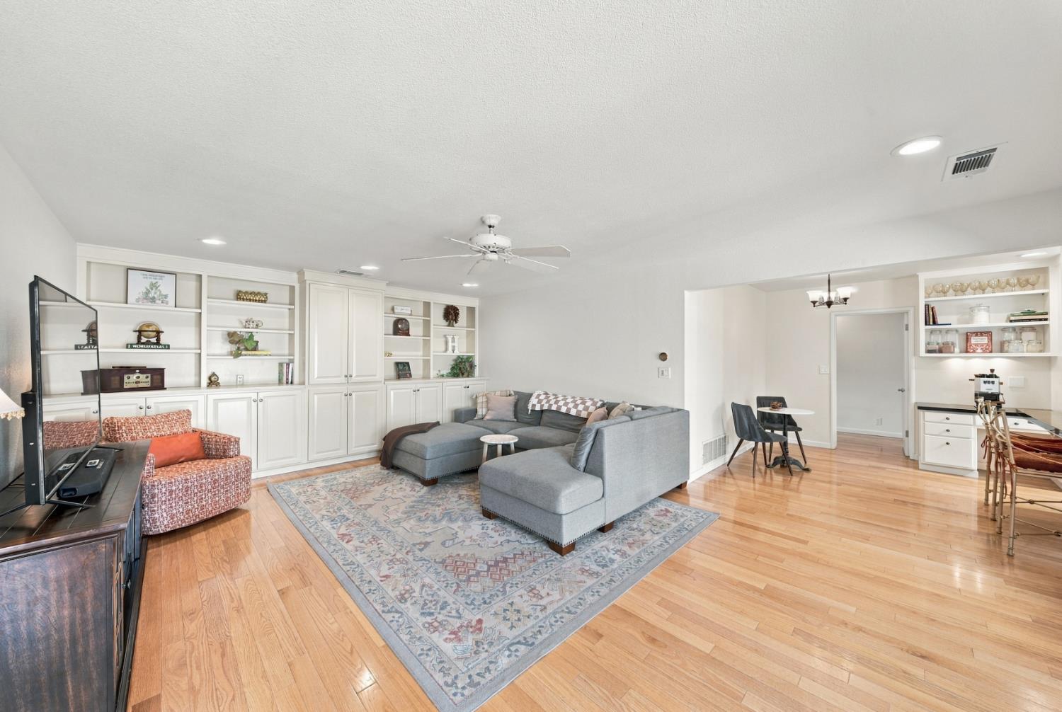 958 WELLESLEY Ave, Modesto, CA 95350