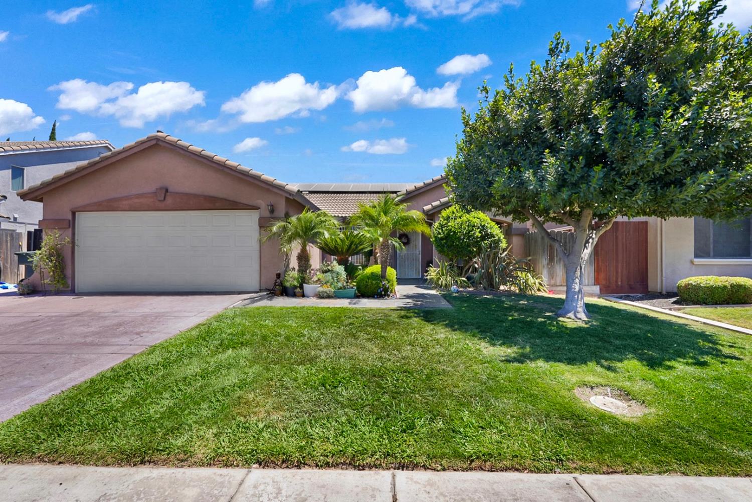 3770 Buenaventura Dr, Ceres, CA 95307