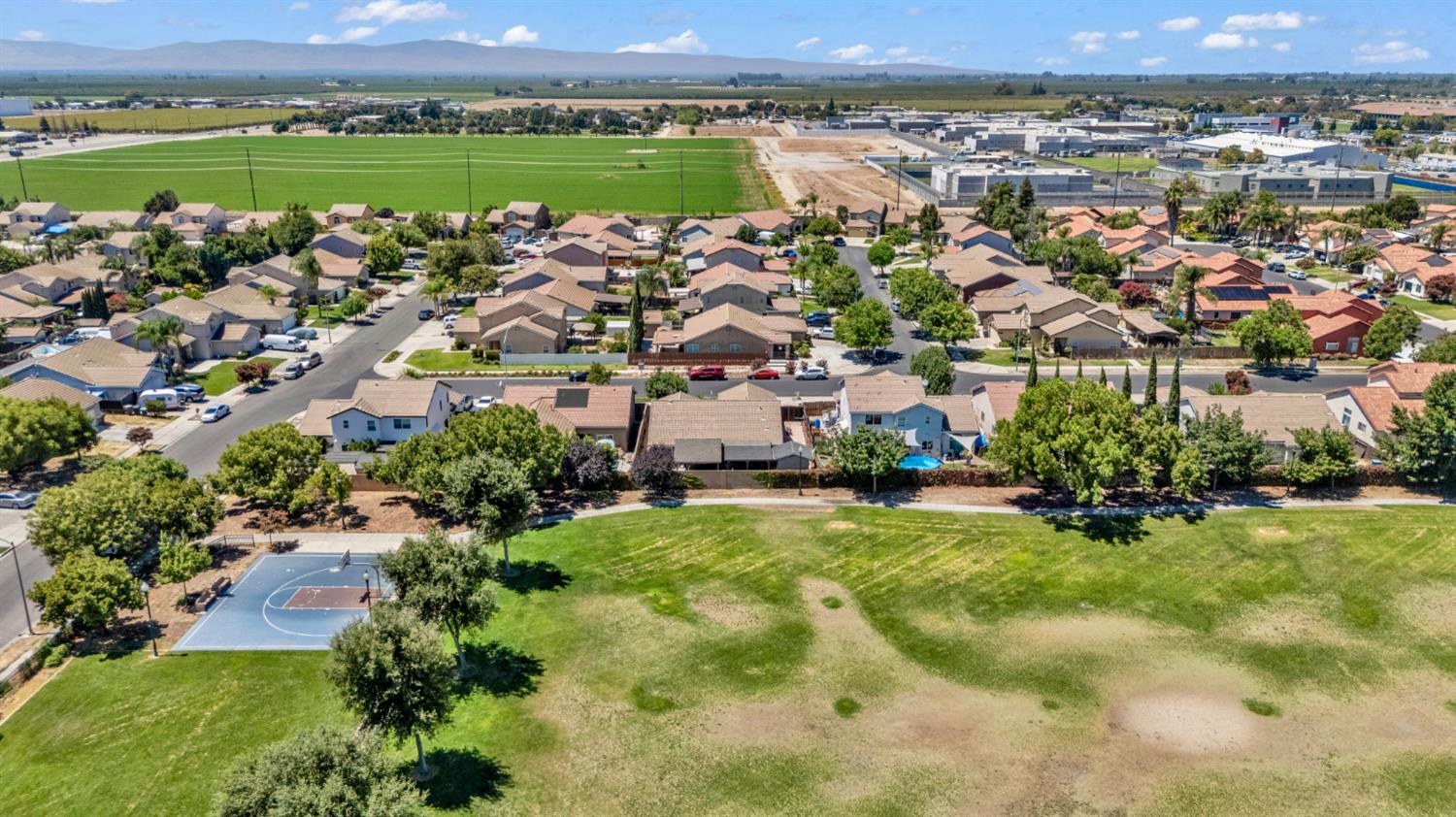 3770 Buenaventura Dr, Ceres, CA 95307