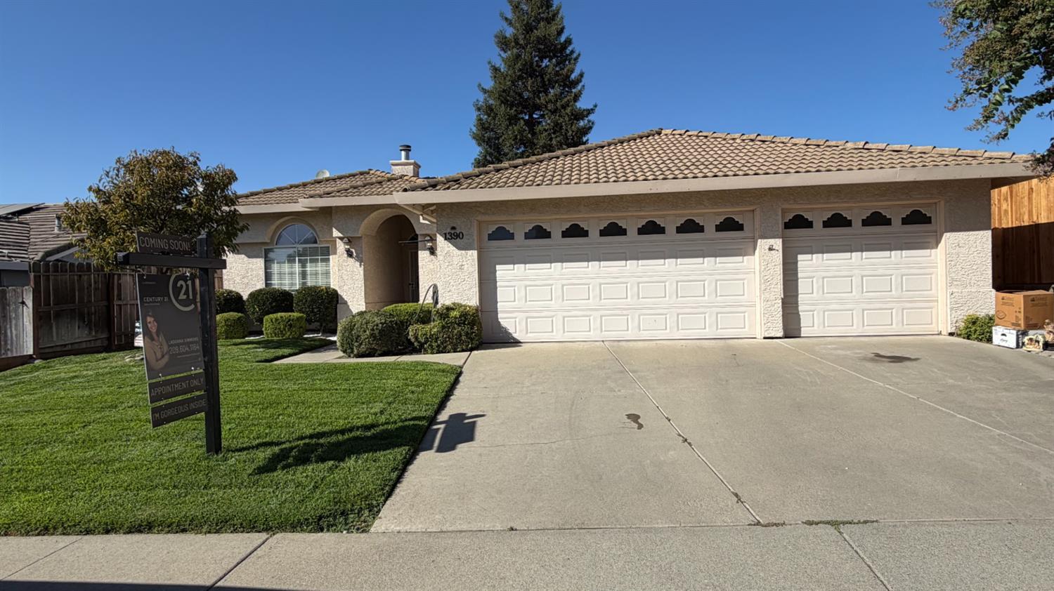 1390 Ranch House, Oakdale, CA 95361