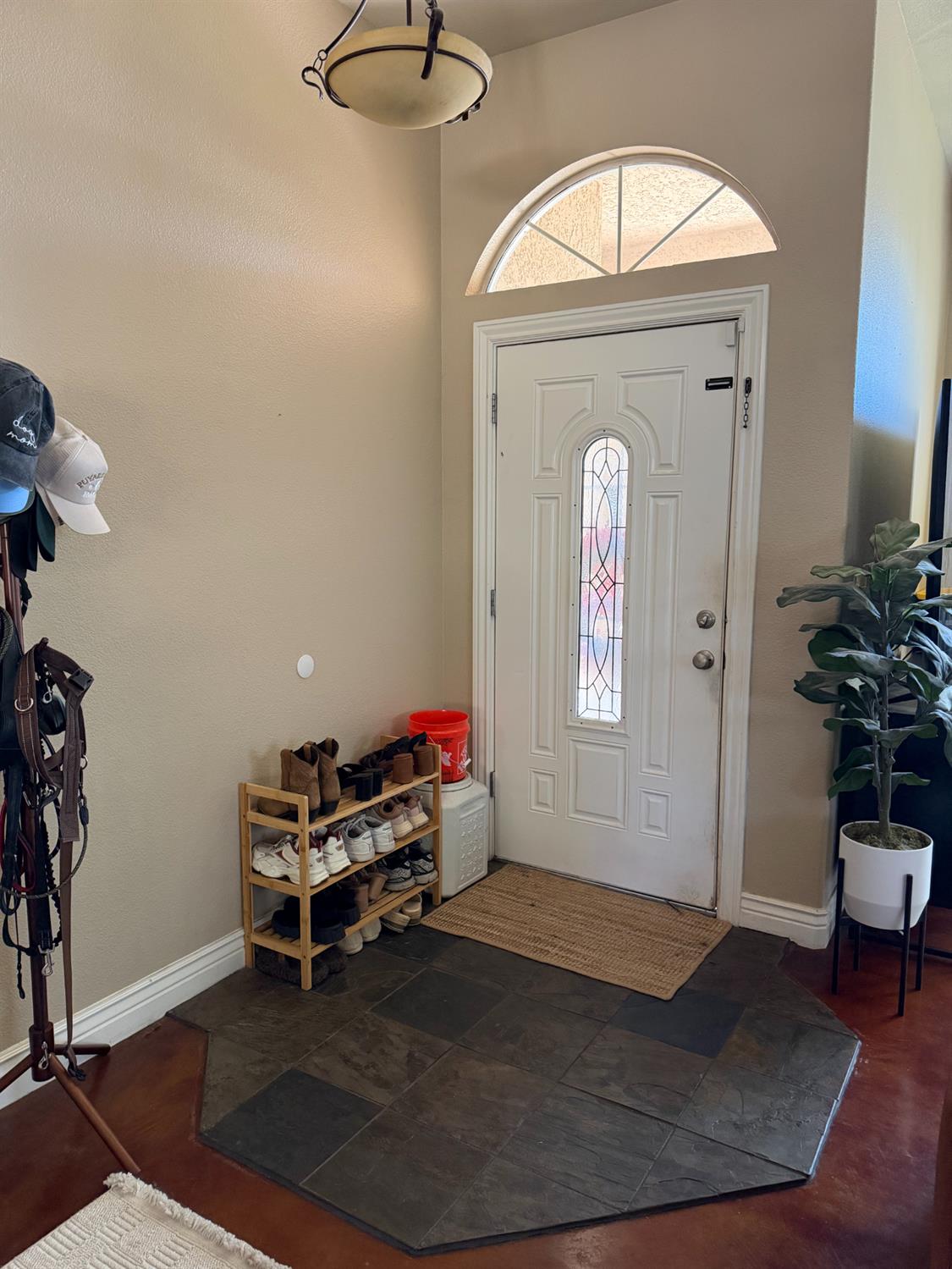 1390 Ranch House, Oakdale, CA 95361
