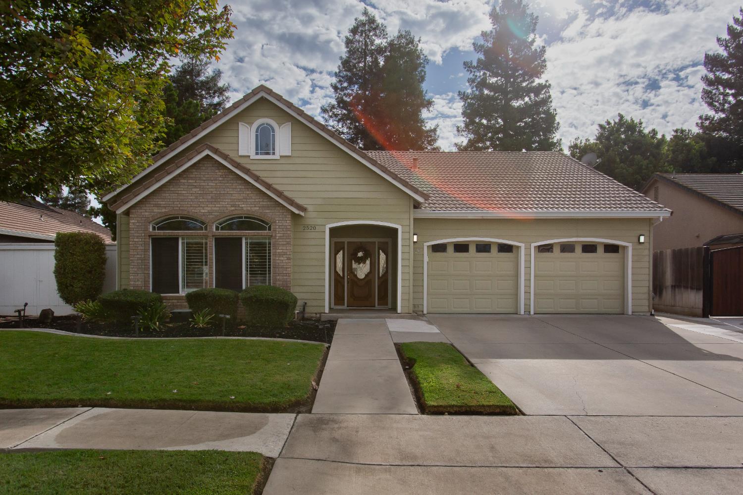2520 Carmichael, Turlock, CA 95382