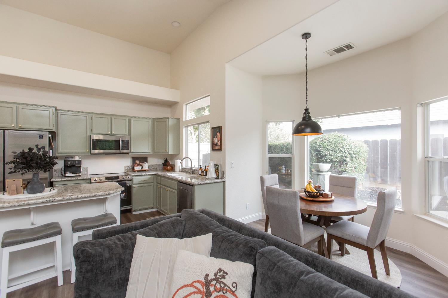 2520 Carmichael, Turlock, CA 95382