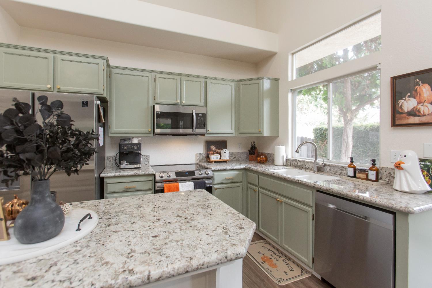 2520 Carmichael, Turlock, CA 95382
