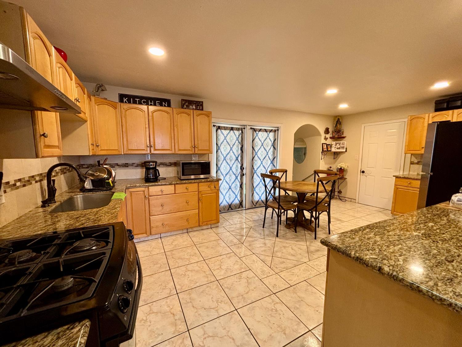 1903 Belcher Ave, Merced, CA 95348