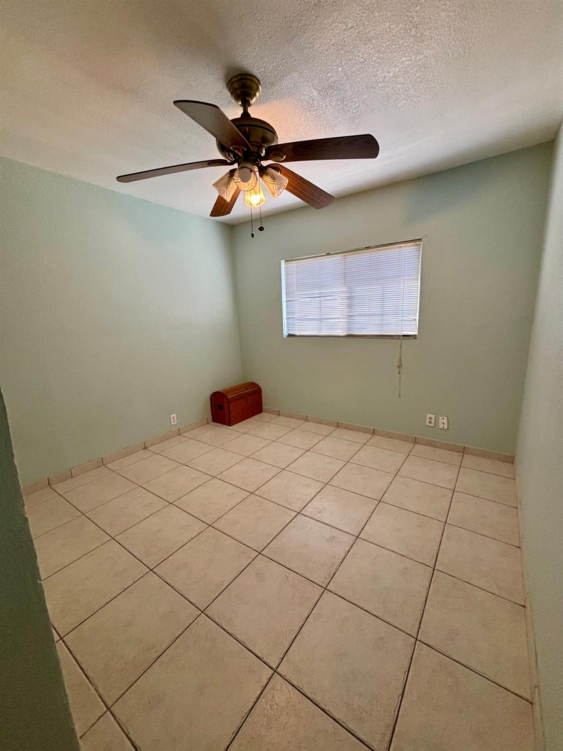 1903 Belcher Ave, Merced, CA 95348