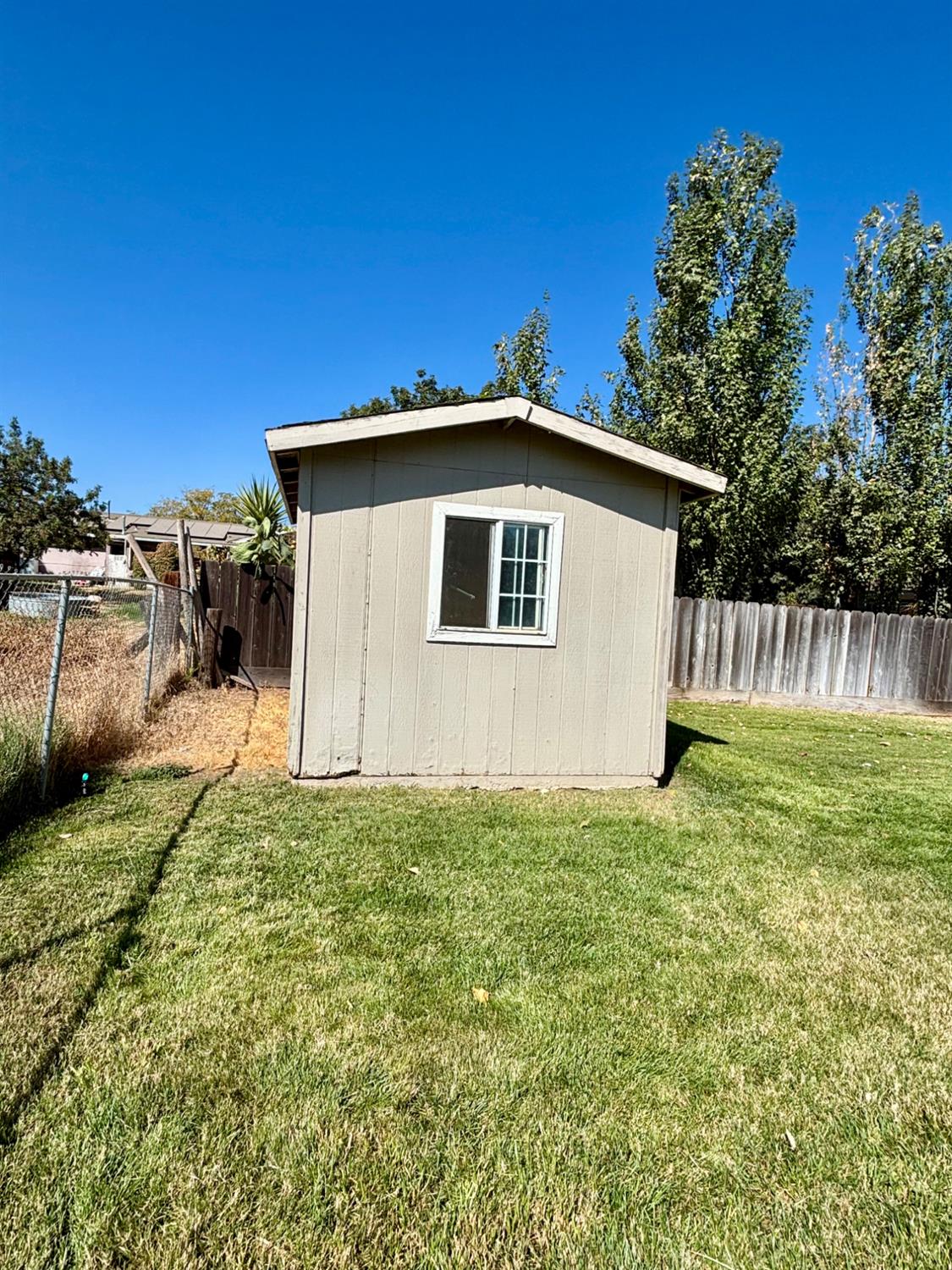 1903 Belcher Ave, Merced, CA 95348