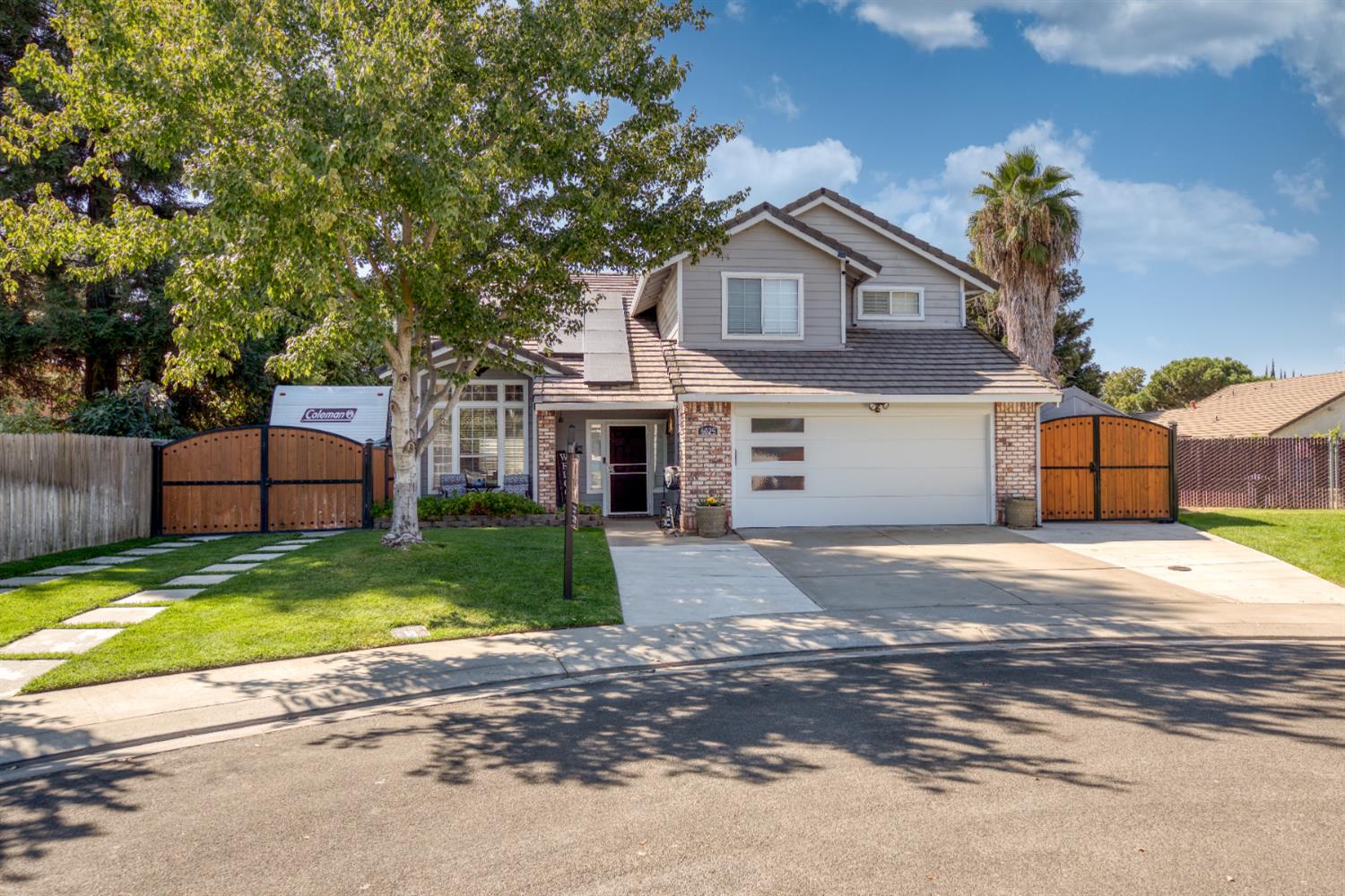 6025 Willow Creek Ct, Riverbank, CA 95367