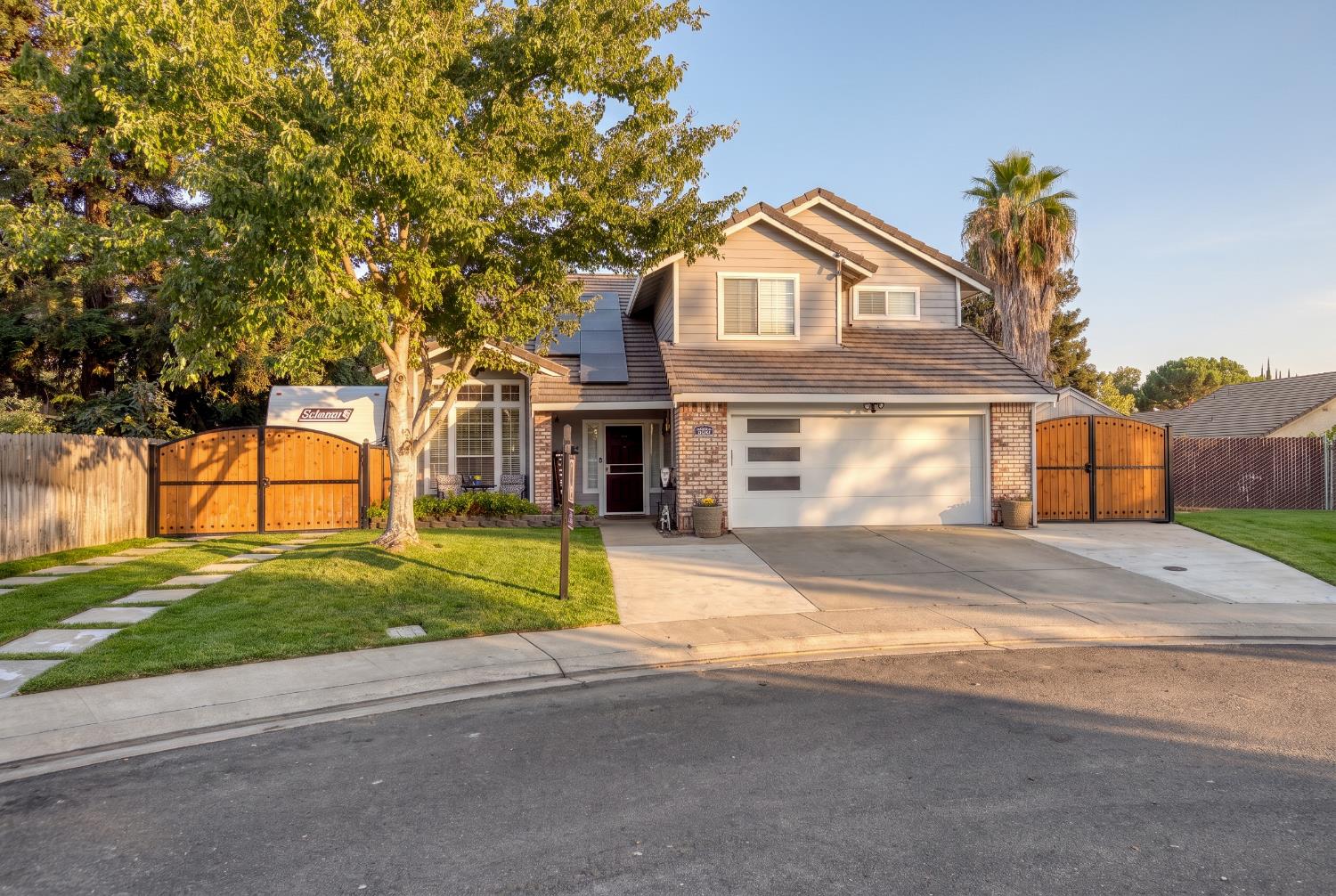 6025 Willow Creek Ct, Riverbank, CA 95367