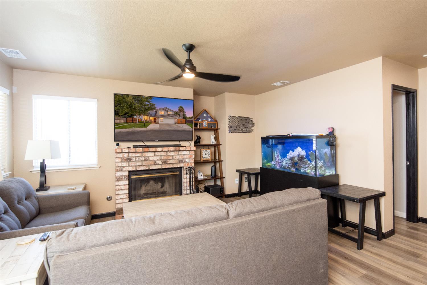 6025 Willow Creek Ct, Riverbank, CA 95367